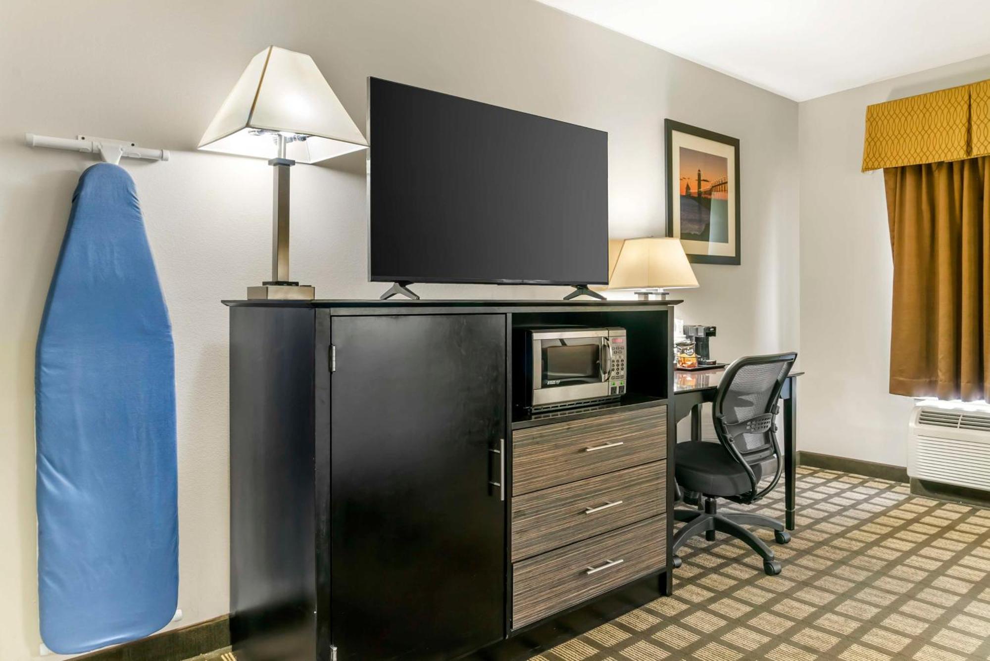 Best Western Beacon Inn Grand Haven Eksteriør bilde